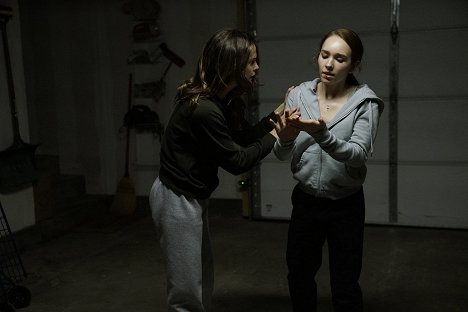 Keri Russell, Holly Taylor