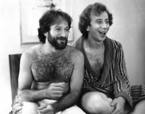 Robin Williams, Elya Baskin - Moskva na Hudsonu - Z filmu