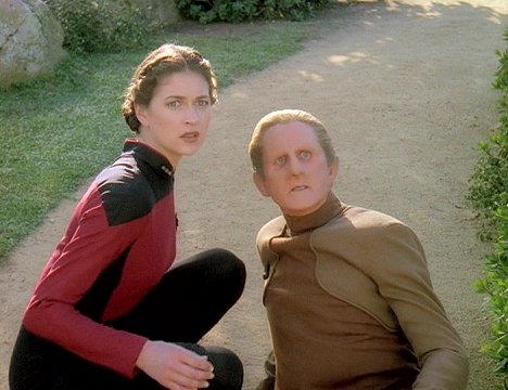 Susan Gibney, René Auberjonois - Star Trek: Hluboký vesmír devět - Na domácí frontě - Z filmu