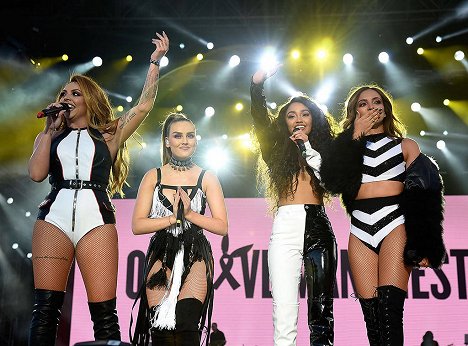 Jesy Nelson, Perrie Edwards, Leigh-Anne Pinnock, Jade Thirlwall - One Love Manchester - Z filmu
