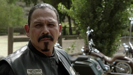 Emilio Rivera - Zákon gangu - Brick - Z filmu