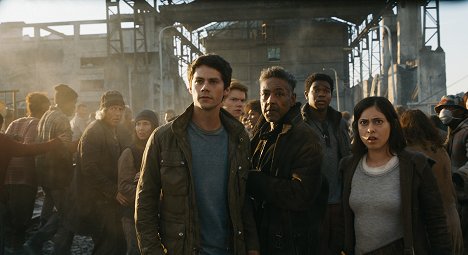 Dylan O'Brien, Thomas Brodie-Sangster, Giancarlo Esposito, Dexter Darden, Rosa Salazar - Labyrint: Vražedná léčba - Z filmu