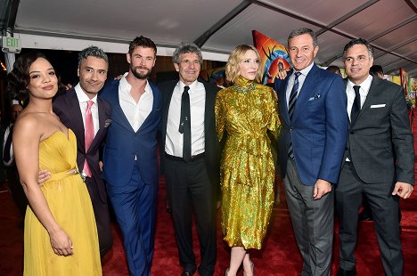 The World Premiere of Marvel Studios' "Thor: Ragnarok" at the El Capitan Theatre on October 10, 2017 in Hollywood, California - Tessa Thompson, Taika Waititi, Chris Hemsworth, Alan Horn, Cate Blanchett, Robert A. Iger, Mark Ruffalo