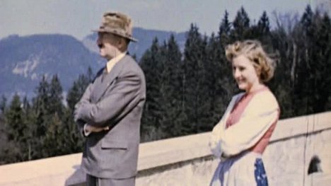 Adolf Hitler, Eva Braun - Eva Braunová - Z filmu