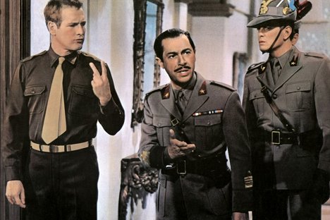 Paul Newman, Vito Scotti, Fabrizio Mioni - Tajná vojna Harryho Frigga - Z filmu