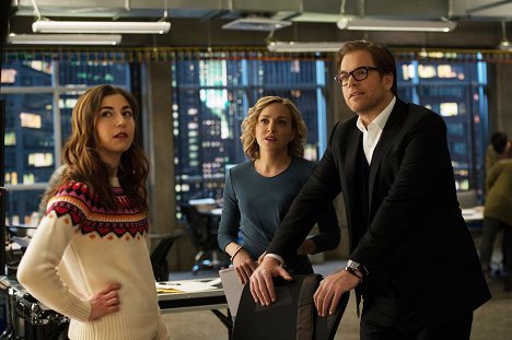 Annabelle Attanasio, Geneva Carr, Michael Weatherly - Bull - What's Your Number - Z filmu