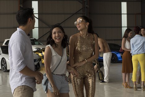 Constance Wu, Sonoja Mizuno - Šíleně bohatí Asiati - Z filmu