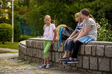 Mariana Franclová, Adrian Gabaj, Tereza Taliánová - Agent v kapse - Z filmu