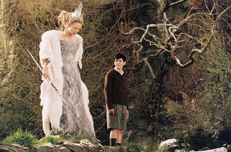 Tilda Swinton, Skandar Keynes