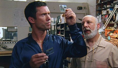 Jeffrey Donovan, Erick Avari