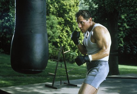 Jon Favreau - Rocky Marciano - Z filmu
