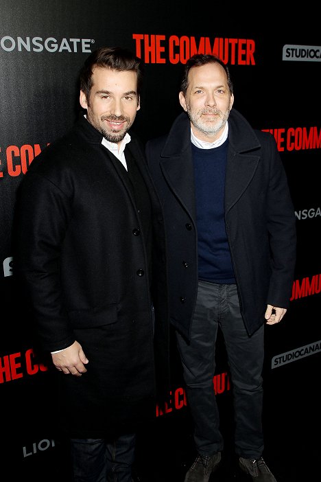 New York Premiere of LionsGate New Film "The Commuter" at AMC Lowes Lincoln Square on January 8, 2018 - Alex Heineman, Andrew Rona - Muž vo vlaku - Z akcií