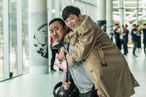 Dong-seok Ma, Yool Kwon - Chaempieon - Z filmu