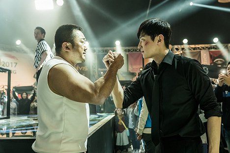 Dong-seok Ma, Yool Kwon - Chaempieon - Z filmu