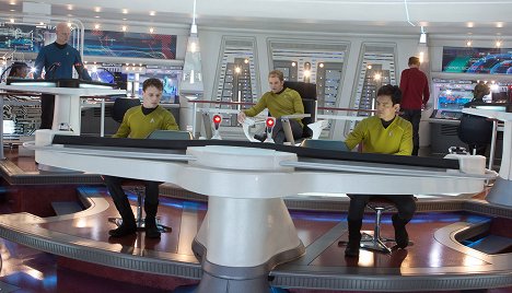 Anton Yelchin, Chris Pine, John Cho - Star Trek: Do temnoty - Z filmu