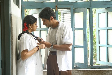 Keerthi Suresh, Dulquer Salmaan - Mahanati - Z filmu
