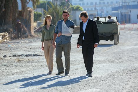 Rosamund Pike, Jon Hamm, Larry Pine - Beirut - Z filmu