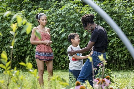 Bianca Lawson, Ethan Hutchison, Rutina Wesley - Queen Sugar - On These I Stand - Z filmu