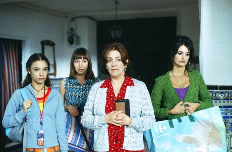 Yohana Cobo, Lola Dueñas, Carmen Maura, Penélope Cruz - Volver - Z filmu
