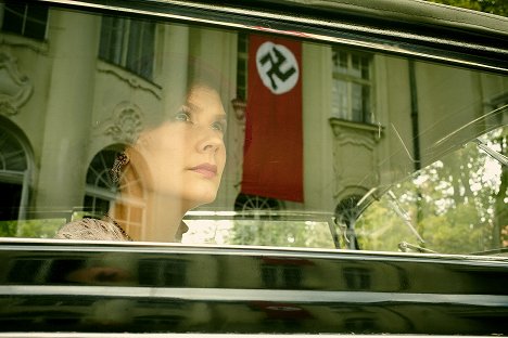 Hana Baroňová - Dva proti Hitlerovi - Z filmu