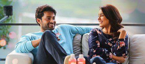 Varun Tej, Raashi Khanna - Tholi Prema - Z filmu