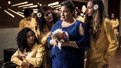 Berta Vázquez, Laura Baena, María Isabel Díaz Lago, Marta Aledo - Vis a vis (Antena 3 / Fox verze) - Z filmu