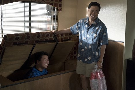 Hudson Yang, Randall Park - Huangovi v Americe - Fresh Off the RV - Z filmu