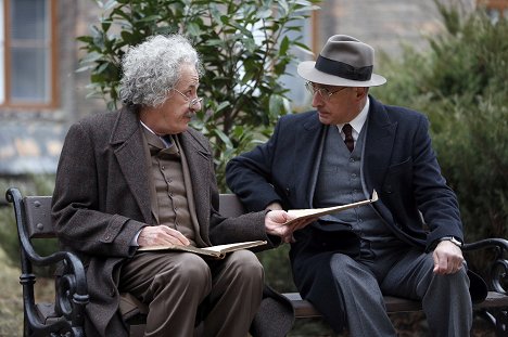 Geoffrey Rush, Miles Richardson