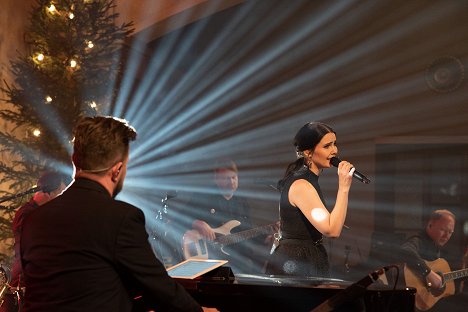 Anne Mattila - Joulun Tähdet 2018 - HelsinkiMission Kynttiläkonsertti - Z filmu
