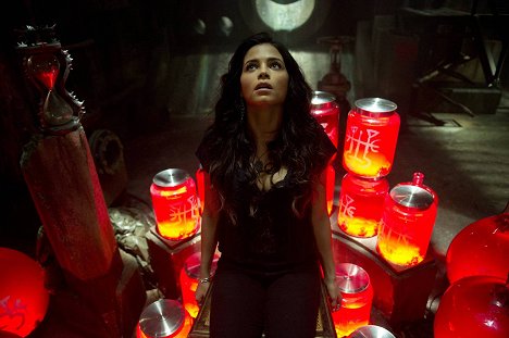 Jenna Dewan - Witches of East End - The Brothers Grimoire - Z filmu