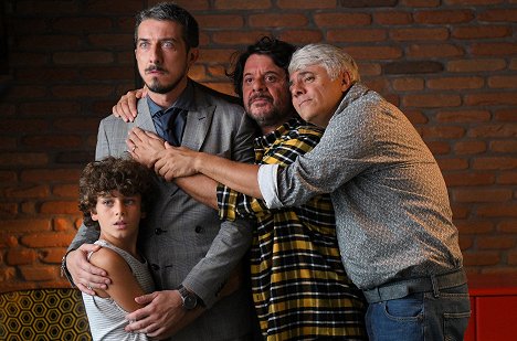 Paolo Ruffini, Pasquale Petrolo, Dino Abbrescia - Modalità aereo - Z filmu