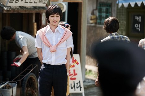 Won-geun Lee - Geudae ireumeun jangmi - Z filmu