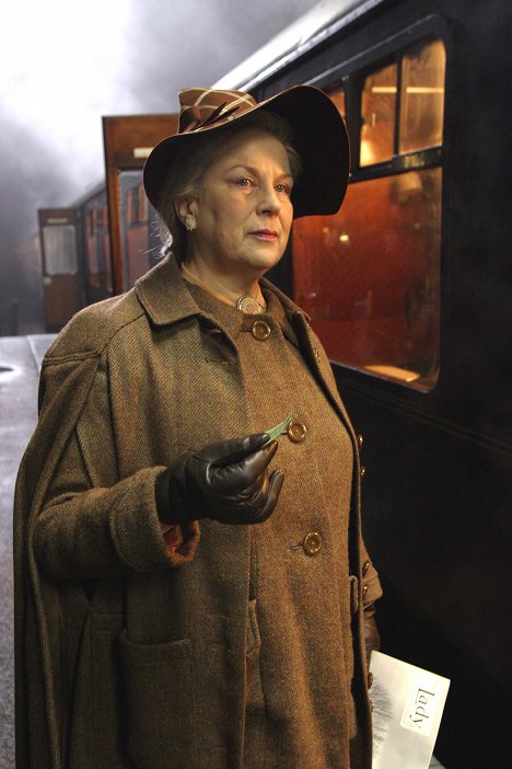 Pam Ferris - Agatha Christie: Slečna Marpleová - Vlak z Paddingtonu - Z filmu