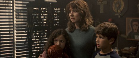 Jaynee-Lynne Kinchen, Linda Cardellini, Roman Christou - La Llorona: Prokletá žena - Z filmu