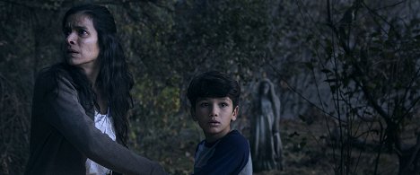 Patricia Velasquez, Roman Christou - La Llorona: Prokletá žena - Z filmu