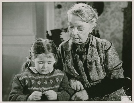 Fransisca Lindberg, Hilda Borgström - Flickan från tredje raden - Z filmu
