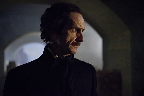Denis O'Hare - Edgar Allan Poe - Z filmu