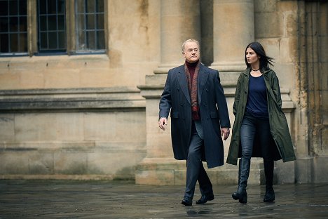 Owen Teale, Malin Buska