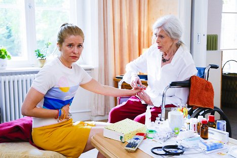 Birte Hanusrichter, Dagmar von Kurmin - Jenny - echt gerecht! - Eltern haften für ihre Kinder - Z filmu