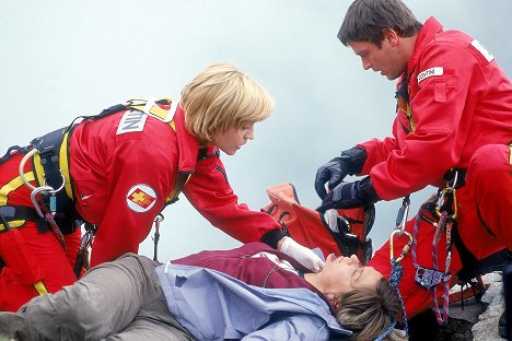 Roswitha Meyer, Andrea Dengler, Tom Mikulla - Medicopter 117 - Nezvěstný - Z filmu