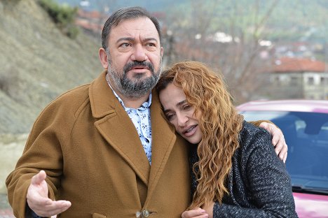 Kadir Çöpdemir, Didem Balçın - Yalaza - Episode 16 - Z filmu