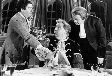 Frank Mills, Charles Laughton, Reginald Owen