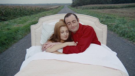 Nicole Calfan, Pierre Étaix - Velká láska - Z filmu