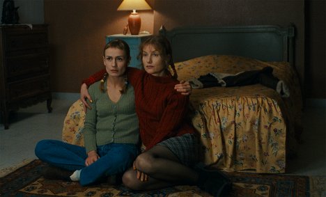 Sandrine Bonnaire, Isabelle Huppert - Obřad - Z filmu
