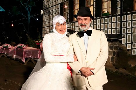 Esther Arzık, Durul Bazan - Ege'nin hamsisi - Episode 17 - Z natáčení