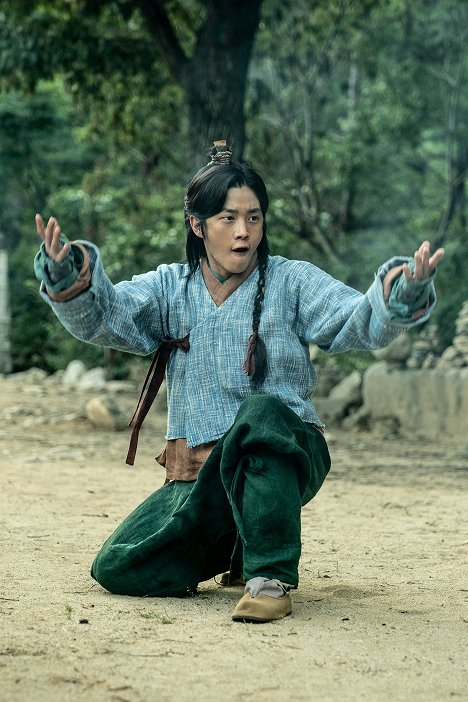 Min-seok Kim - Gwangdaedeul : pungmunjojakdan - Z filmu