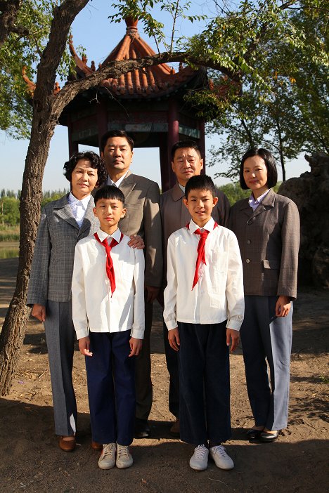 Liya Ai, Xinyuan Zhang, Cheng Xu, Jingchun Wang, Jiachen Wu, Mei Yong - Sbohem, synu - Z filmu