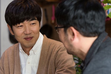 Jong-hyuk Lee - Eommaeui gongchaek : gieogeui lesipi - Z filmu