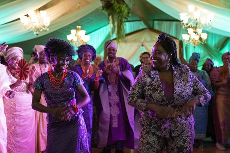 Patrice Johnson, Lolly Adefope - Shrill - Wedding - Z filmu