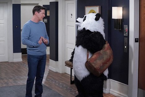 Sean Hayes, Ben Giroux - Will a Grace - The Grief Panda - Z filmu